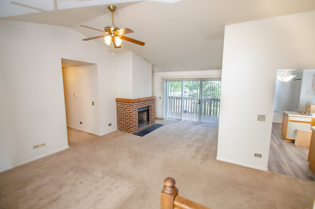 Bright Open Floor Plan - 185 Brook Ln