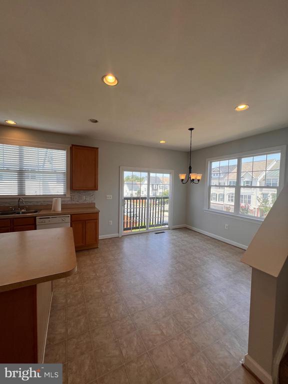 Building Photo - 8234 Glade Bank Dr