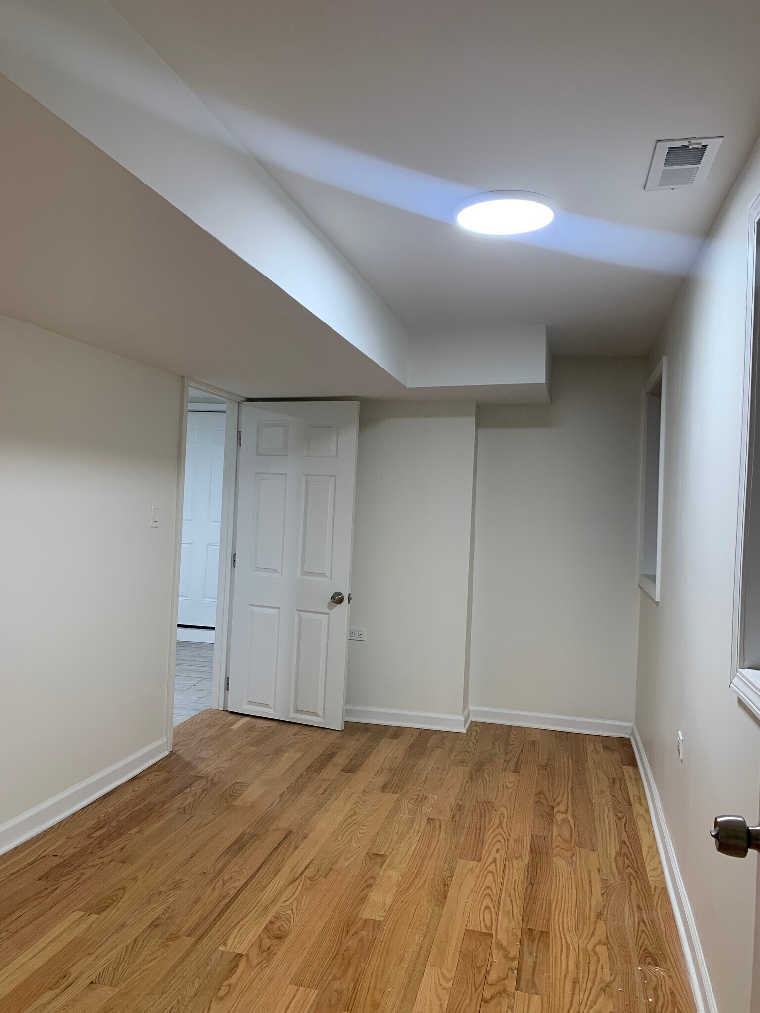 Building Photo - 3617 W Belmont Ave