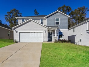 Building Photo - 797 Treeline Rd