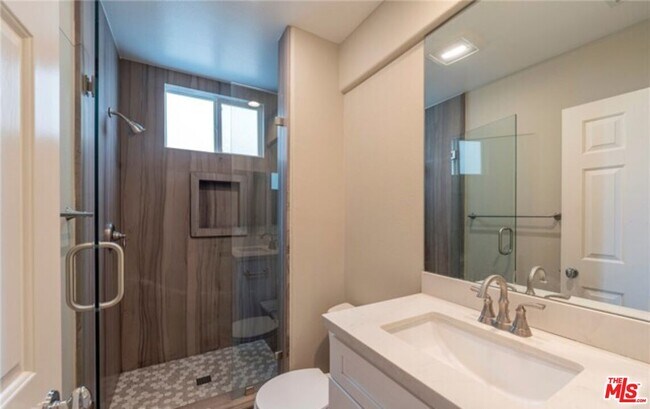 Building Photo - 7 Libra Ct