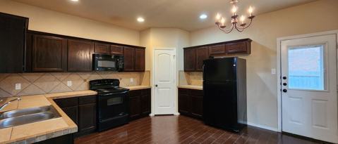 Building Photo - 1028 Brown Rock Dr