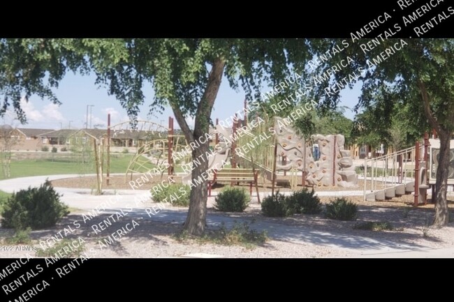 Building Photo - 4189 S 243rd Dr