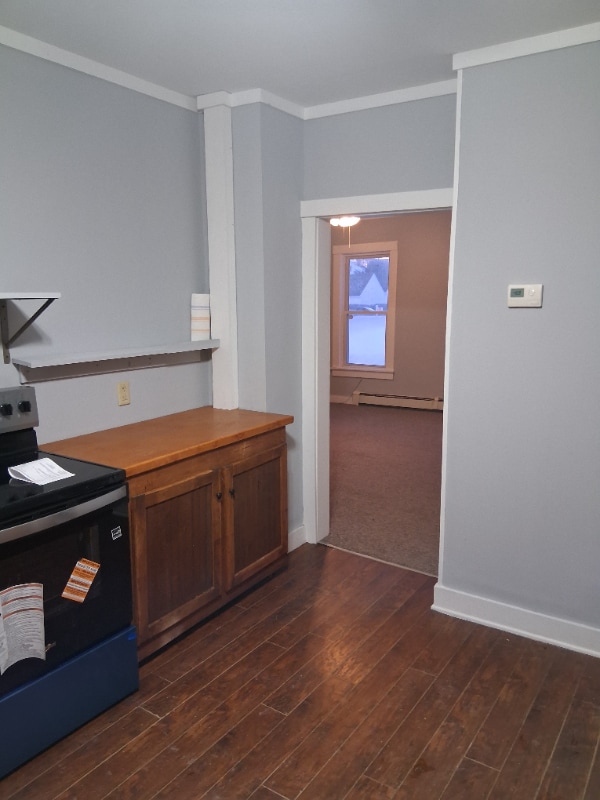 Building Photo - 15 School St