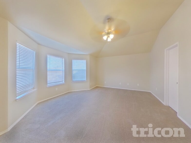 Building Photo - 10712 Braemoor Dr