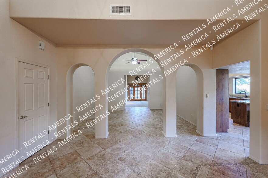 Building Photo - 8444 N 85th St