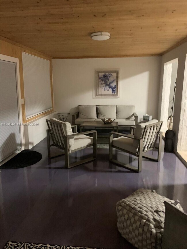 Building Photo - 6003 S Indian River Dr