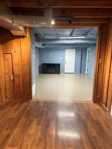 Building Photo - 162 Kent St