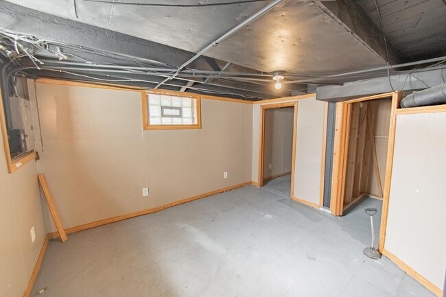 Building Photo - 7305 32nd Ave