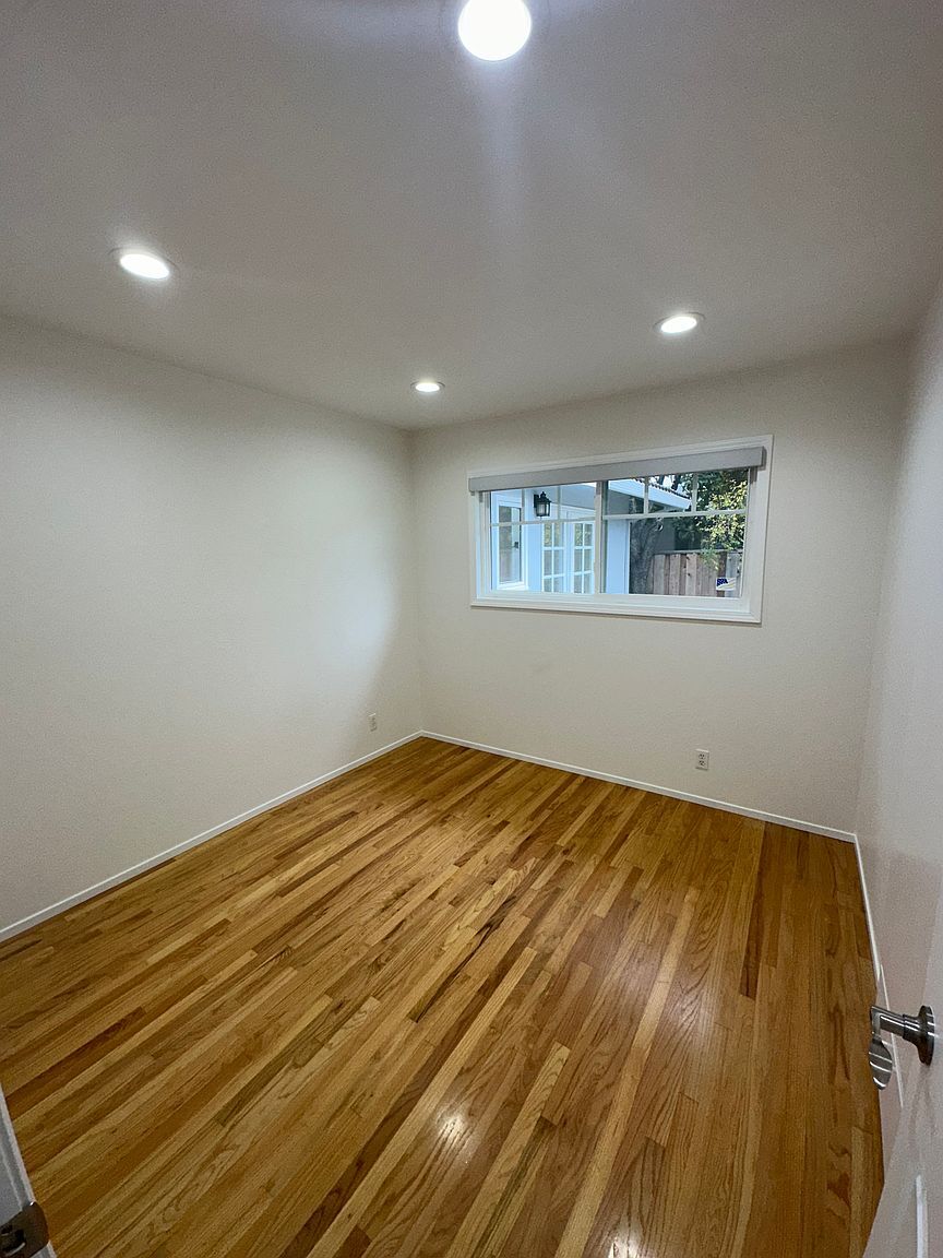 Building Photo - 575 Modoc Ct