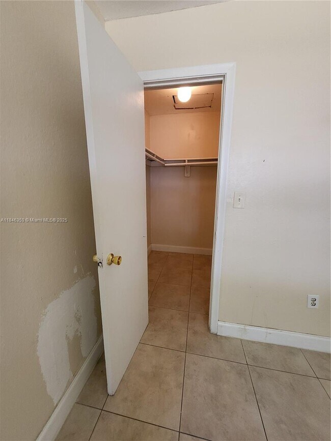 Building Photo - 20833 NW 25th Ave