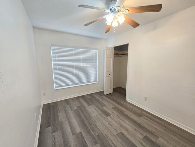 Building Photo - 2 Bedroom 2 Bath w Bonus Room