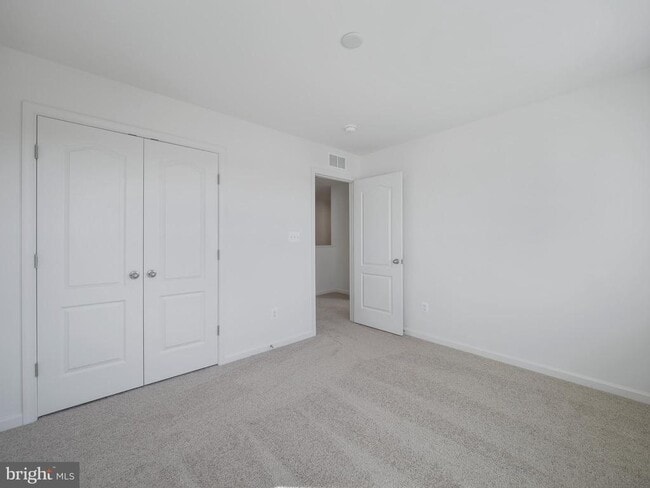 Building Photo - 96 Stafford Pl