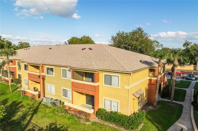 Building Photo - 646 Kenwick Cir