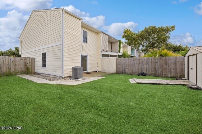 Building Photo - 6601 Pridgen St