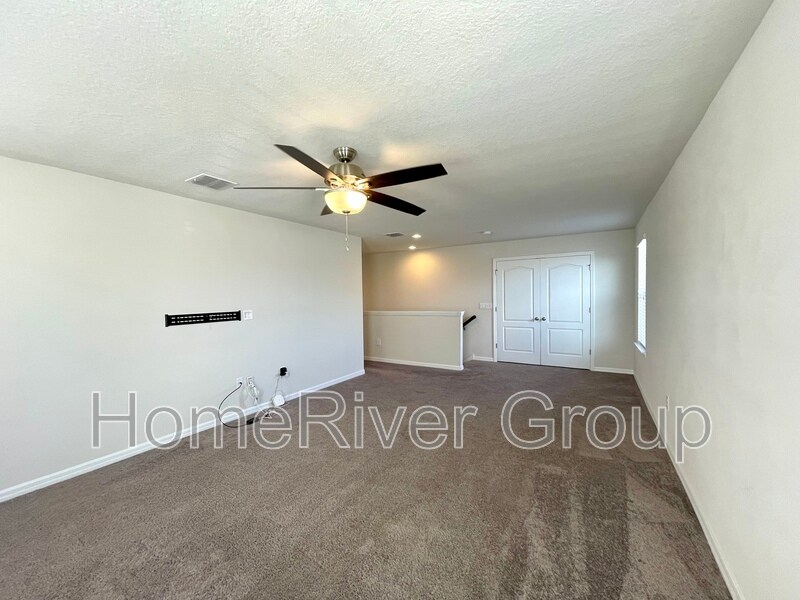 Building Photo - 11310 Leland Groves Dr