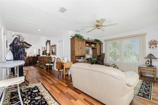 Building Photo - 202 George Rd SE