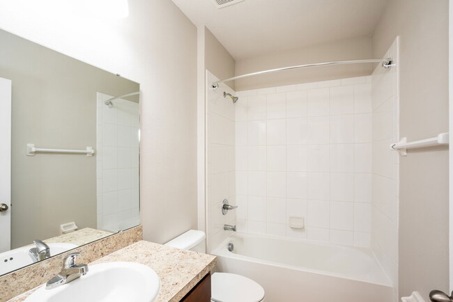 Building Photo - 14427 Haddon Mist Dr