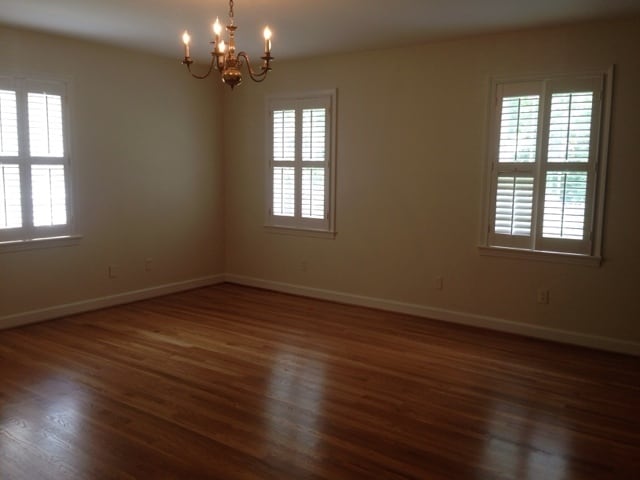 Building Photo - 4 BR home in NW school district--Lawn Serv...