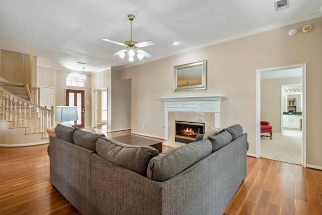 Building Photo - 9631 Bavaria Dr