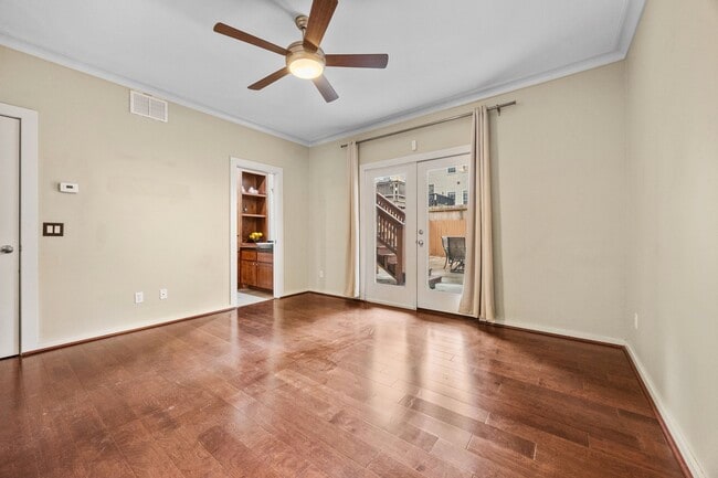 Building Photo - 510 Jackson Hill St