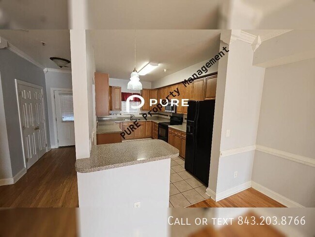 Building Photo - 3 bedroom N. CHS LAKE VIEW AVAILABLE NOW!!!