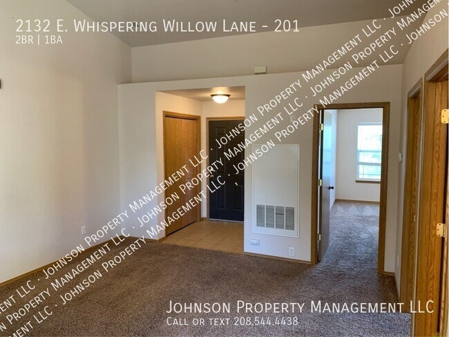 Building Photo - 2132 E Whispering Willow Ln