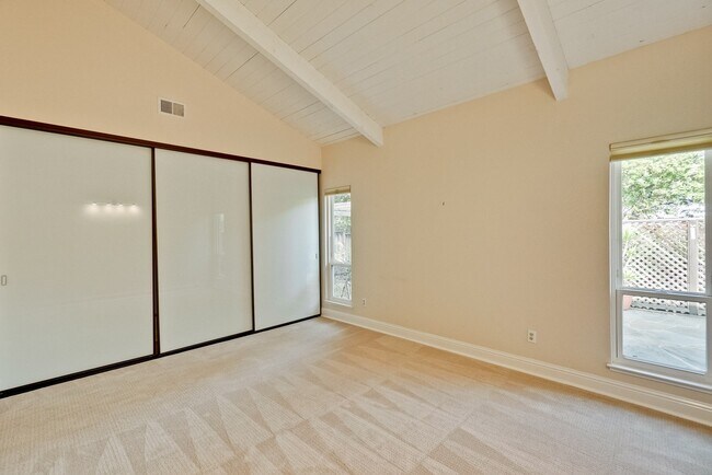 Building Photo - 3 bedroom 2 bath Townhome - Greenmeadow Neighborhood Palo Alto!  $6800
