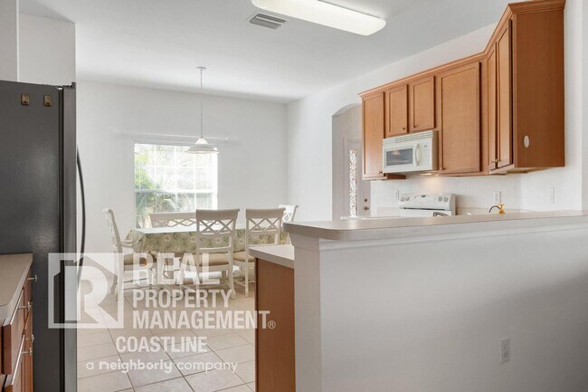 Building Photo - Flexible Lease: Seasonal OR Annual Furnished/Unfurnished – 3BR North Port Home!