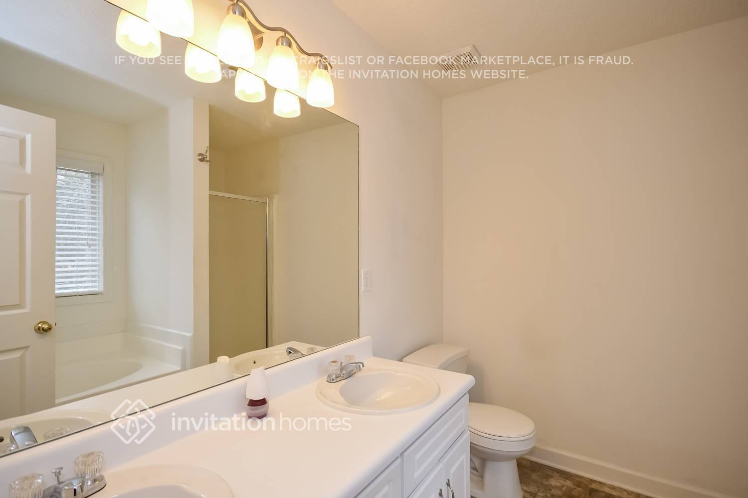 Building Photo - 2021 Bay Ct