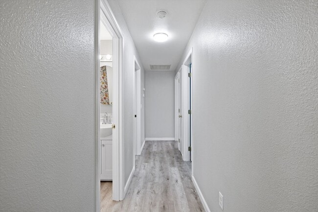 Building Photo - AVAILABLE SEPTEMBER!!!! Beautiful 3bed/2bath house in Pasco, Washington. - APPLY NOW!!!