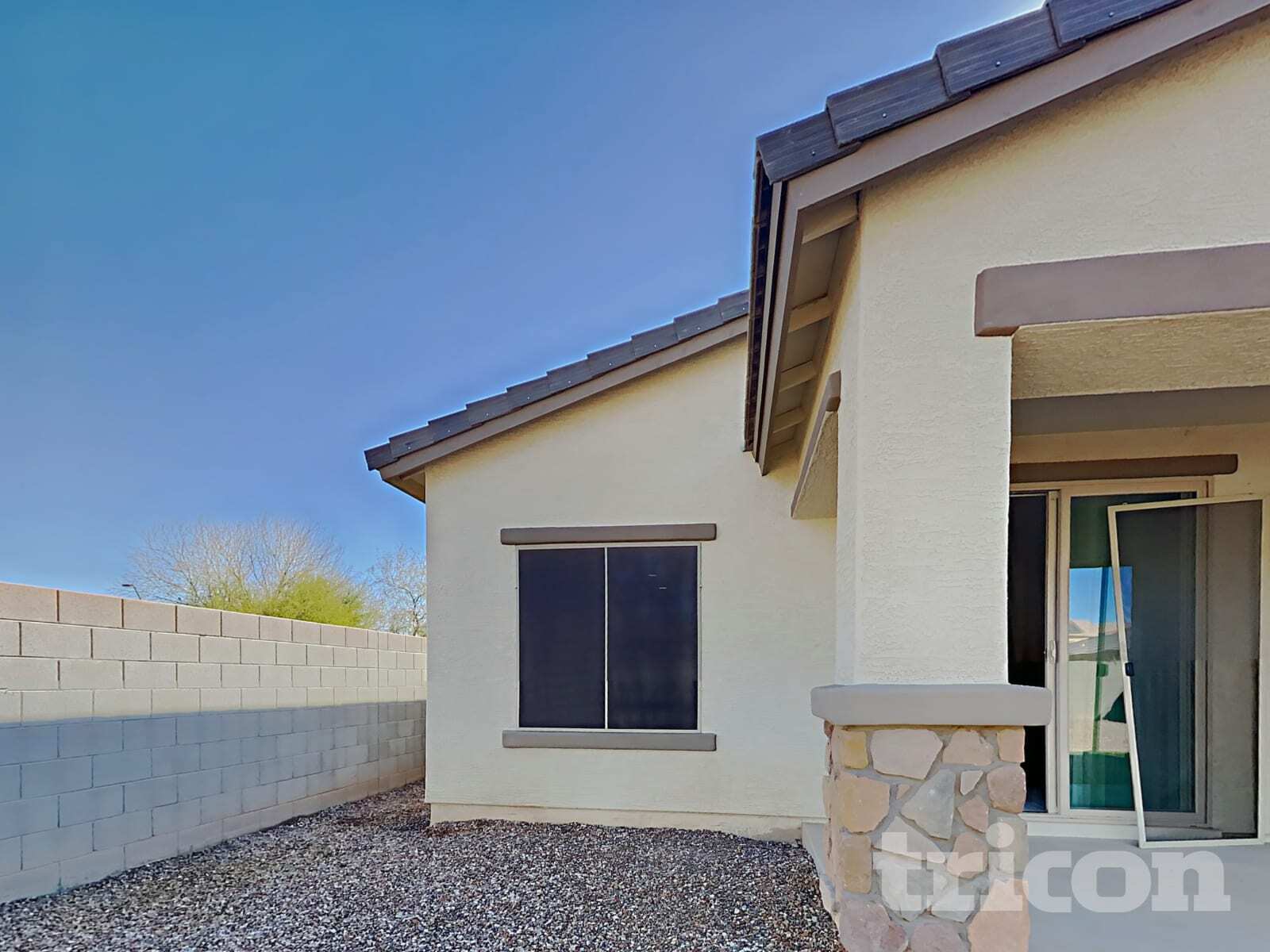 Building Photo - 42246 W Balsa Dr