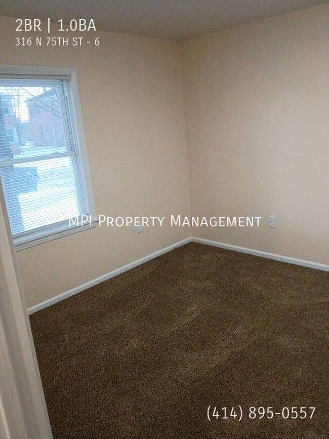 Building Photo - 316 N 75th St