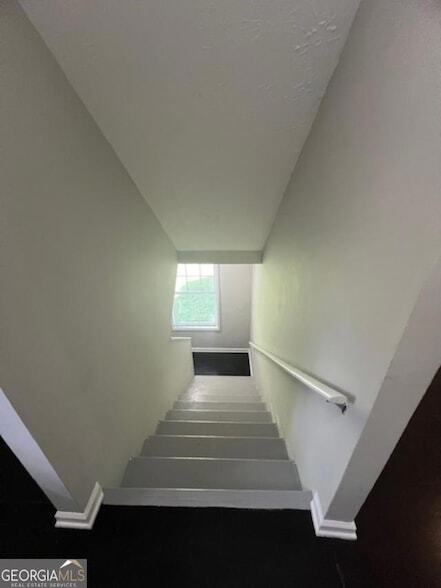 Building Photo - 9442 Cypress Ln