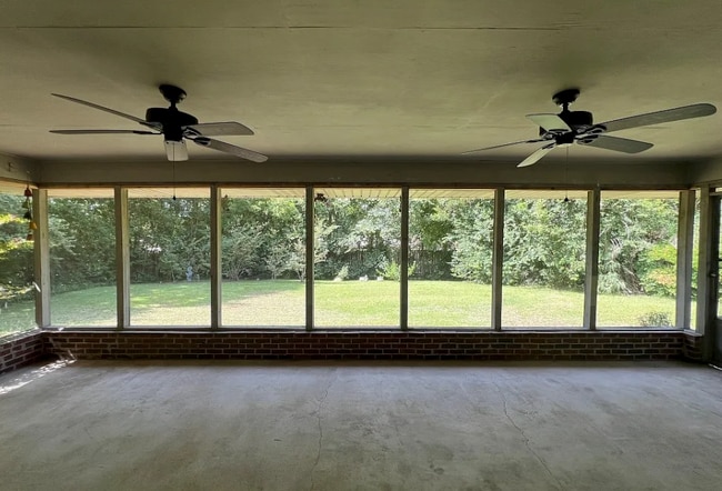 Building Photo - 4409 McCampbell Dr