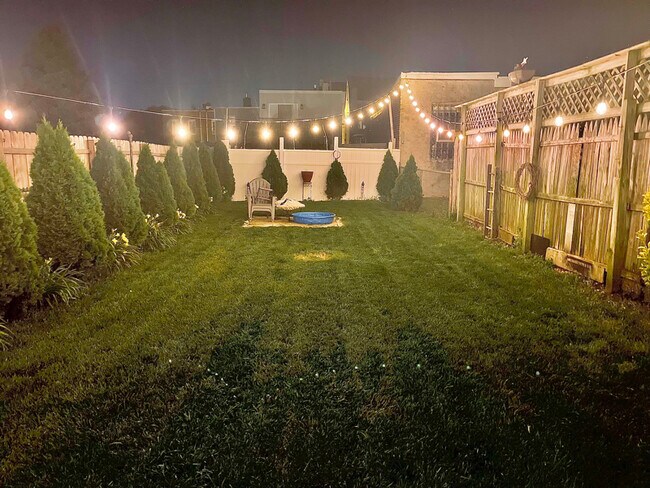 Building Photo - 2633 Fillmore St