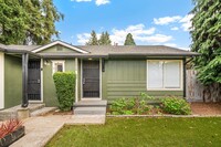 Building Photo - MF 26 - Burnside Duplex