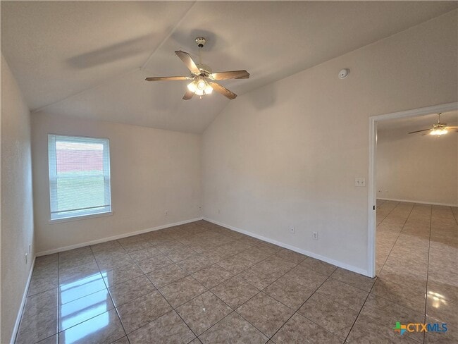 Building Photo - 5705 Mandalay Dr