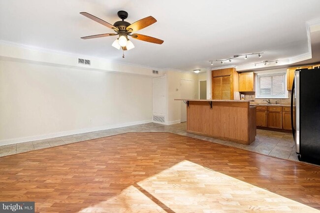 Building Photo - 107 Meadow Woods Ln
