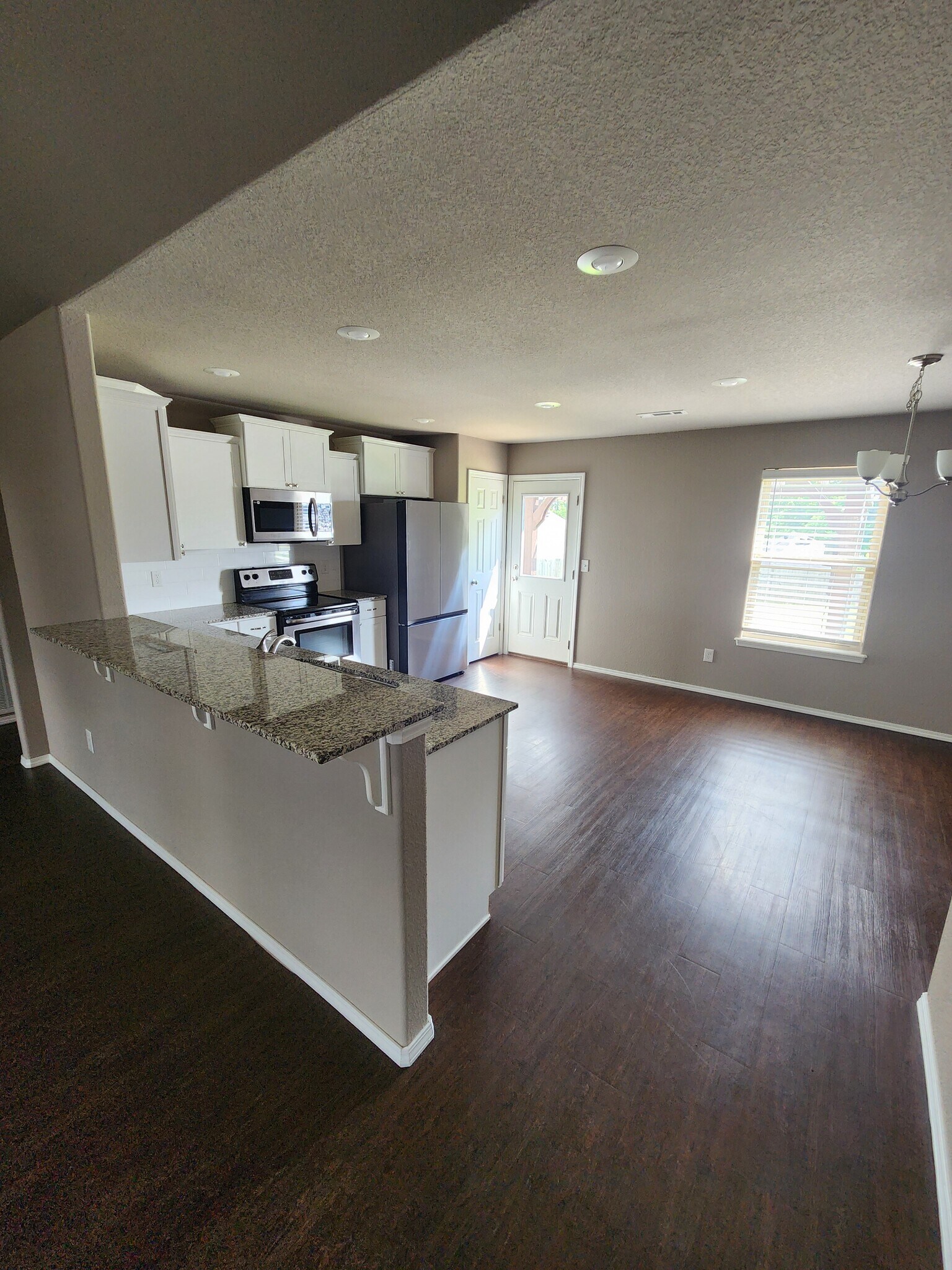 Building Photo - 2607 Whispering Woods Ct