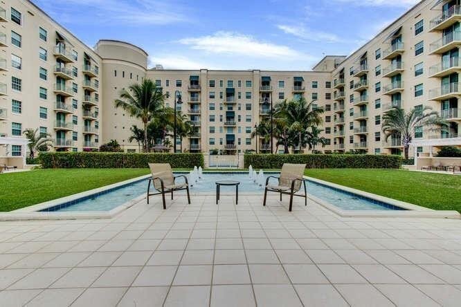 Building Photo - 610 Clematis St