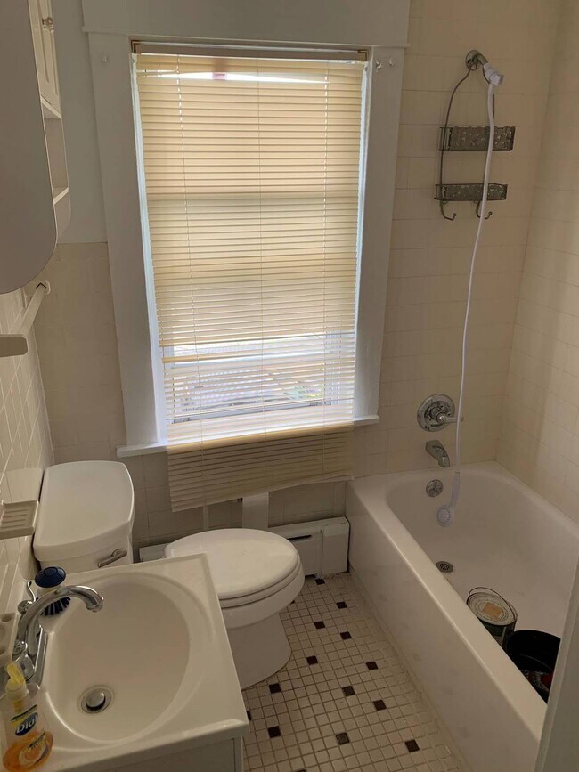 Building Photo - 30-31 1st St