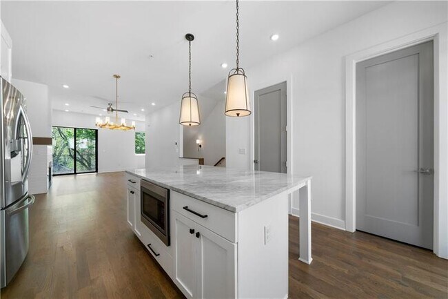 Building Photo - 2347 Hosea L Williams Dr SE