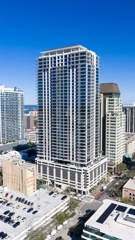 Building Photo - 275 1st Ave S