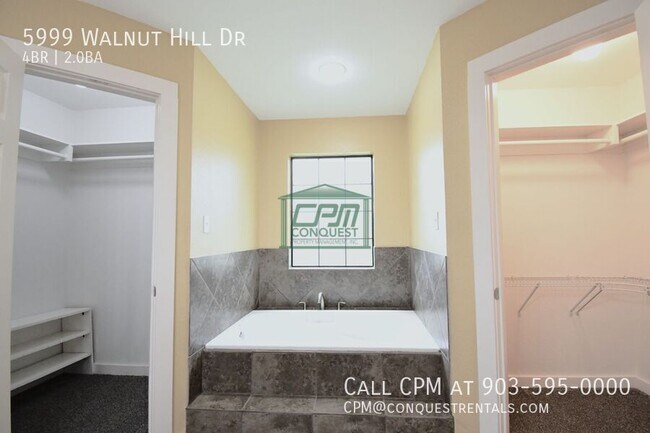 Building Photo - 5999 Walnut Hill Dr