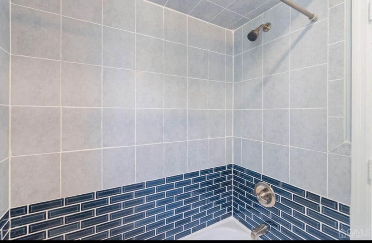 Building Photo - 309 Court St