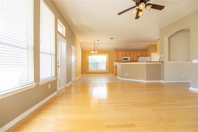 Building Photo - 4552 Oak Shores Dr