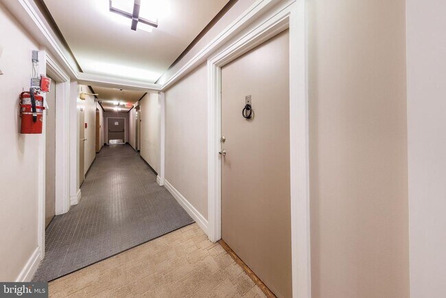 Building Photo - 3315 Wisconsin Ave NW