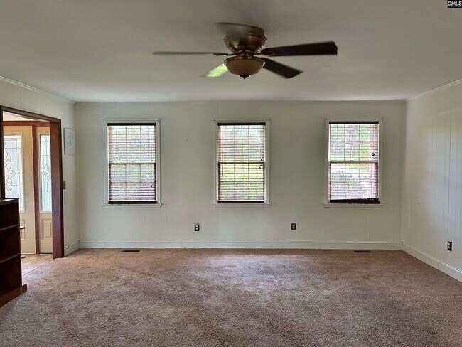 Building Photo - 1405 Parkdale Dr