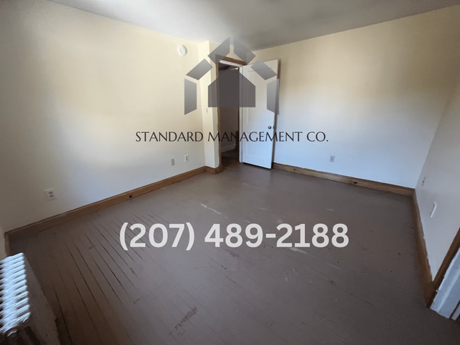 Building Photo - 4 Pierce St